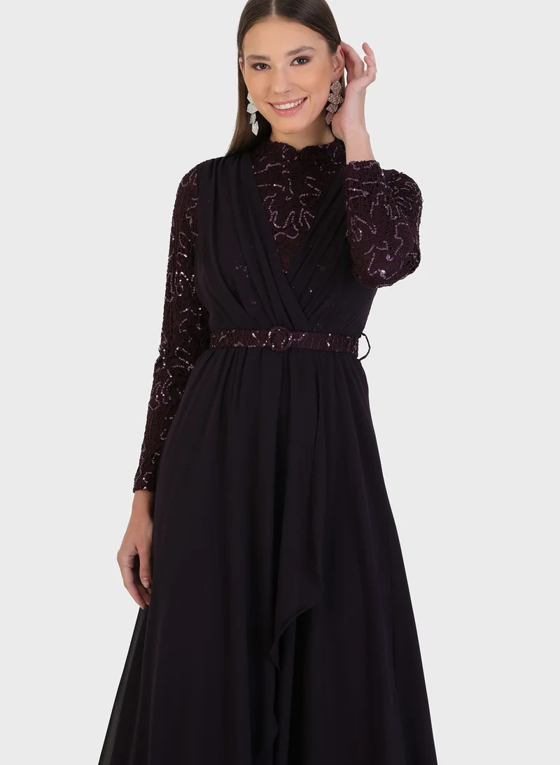 Tavin by Modanisa High Neck Sequin Detail Dress