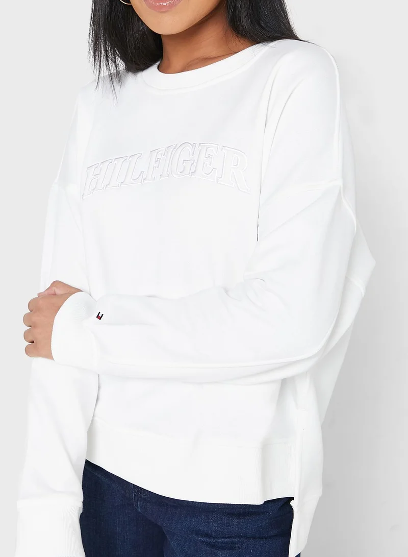 TOMMY HILFIGER Round Neck Logo Sweatshirt