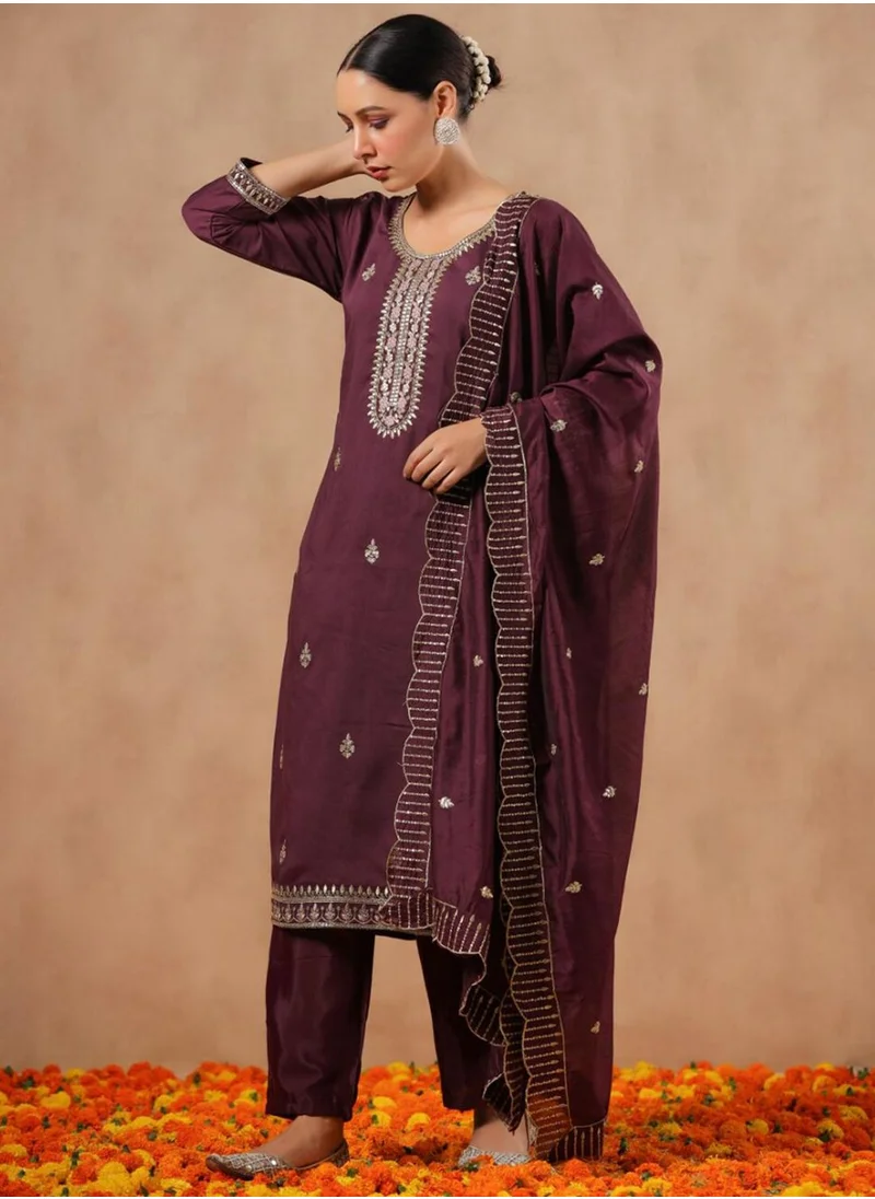 ISHIN Purple Kurta Set Straight Fit 3/4 Sleeve Sleeve made from Poly Silk featuring Self Design design and Round Neck neckline - Perfect for Ethinic!