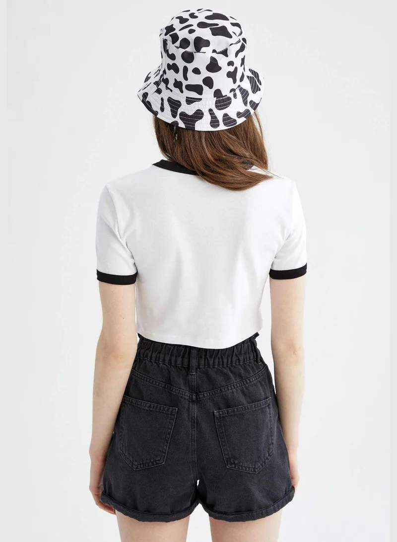 DeFacto Fitted Short Sleeve Printed Crop Top