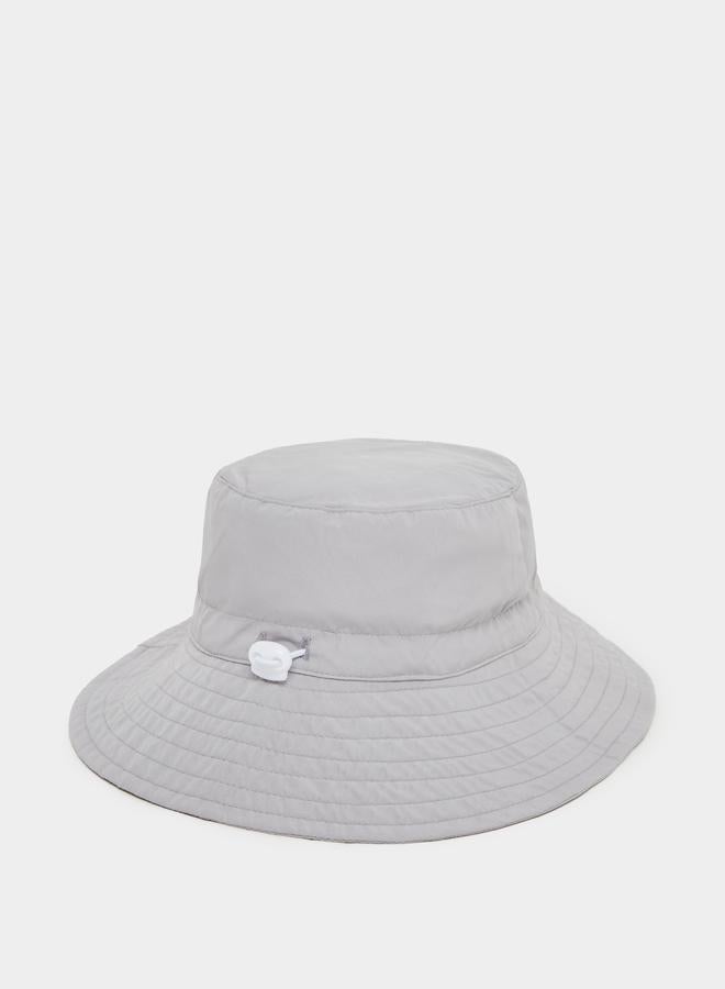Styli Styli Solid Bucket Hat with Badge Details  - Image 2