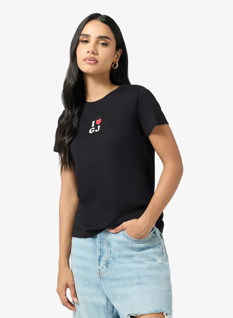 جيس جينز تيشيرت بياقة دائرية وأكمام قصيرة