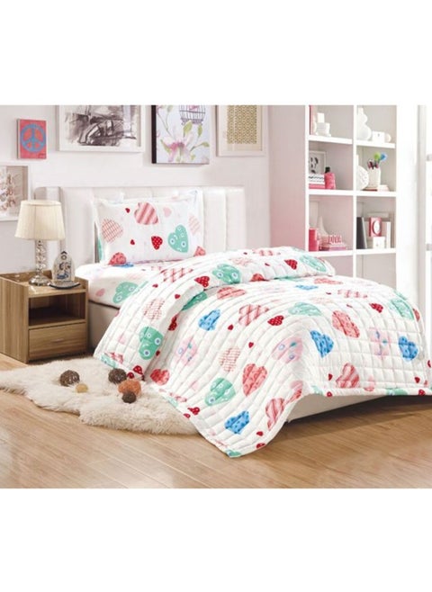 Compressed bed comforter set consisting of 3 pieces childrens drawings