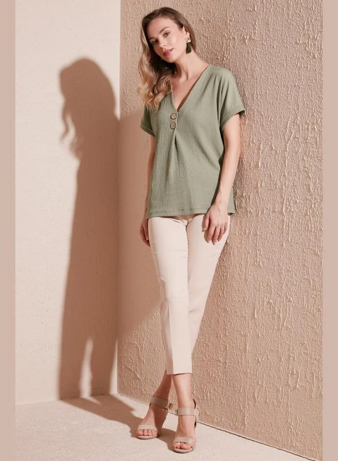 Lela Lela Button Detail V-Neck Blouse Women's Blouse 5865567