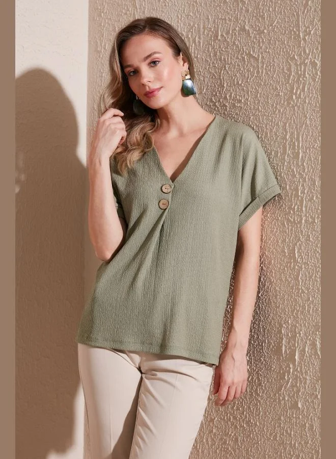 Lela Lela Button Detail V-Neck Blouse Women's Blouse 5865567