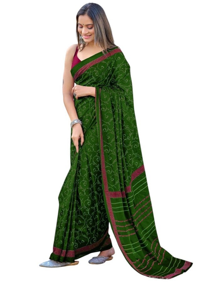 RADHA LAKSHMI ساري رادها لاكشمي من قطن ململ الناعم مع طباعة يدوية من جايبور وحدود زري مع بلوزة غير مخيطة (أخضر) - Image 1
