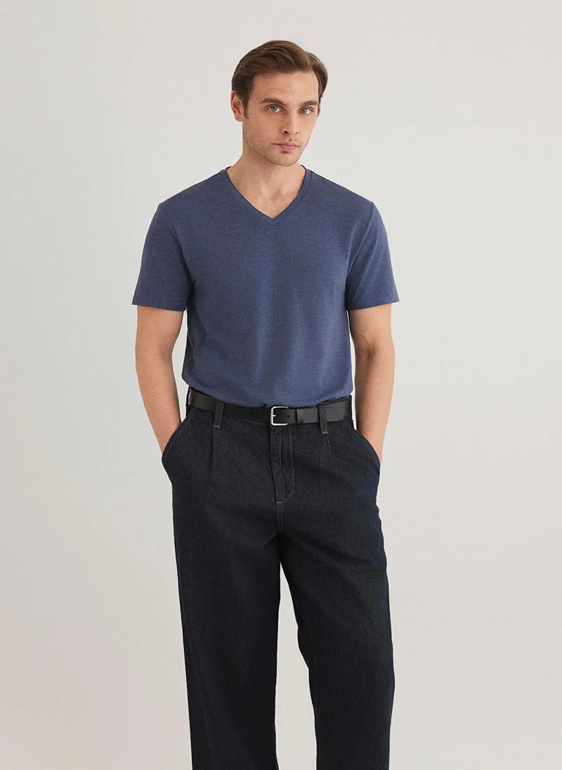 مافي Stretch V Neck T-shirt
