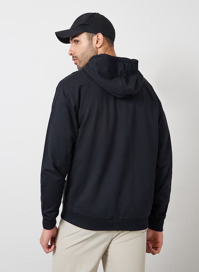 ستايلي هودي بسحاب بقصة مريحة مع رباط متباين - Image 4