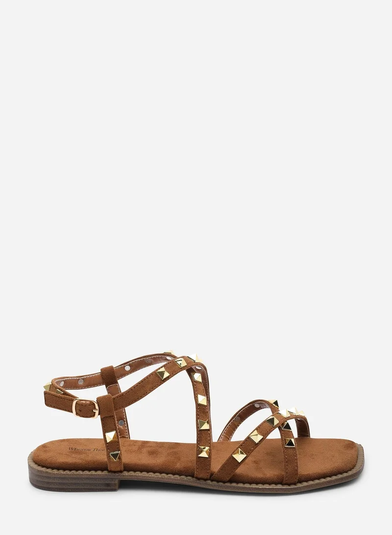 من أين هذه Montana Gladiator Sandal With Studd Detail In Cognac Suede