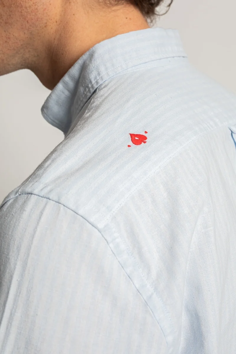 جاك لا تروبيزين - قميص كتان أزرق فاتح