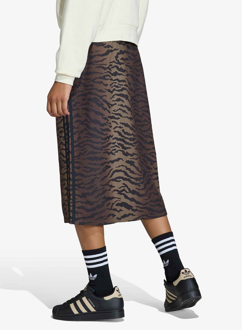 adidas Originals Youth Slim Aop Twill Skirt - Image 2