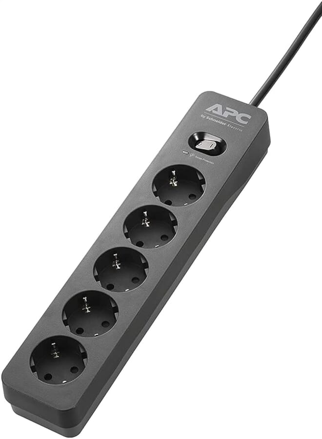 APC PME5B-GR Essential SurgeArrest Charger with 5 Outlets, 230 Volt - Black