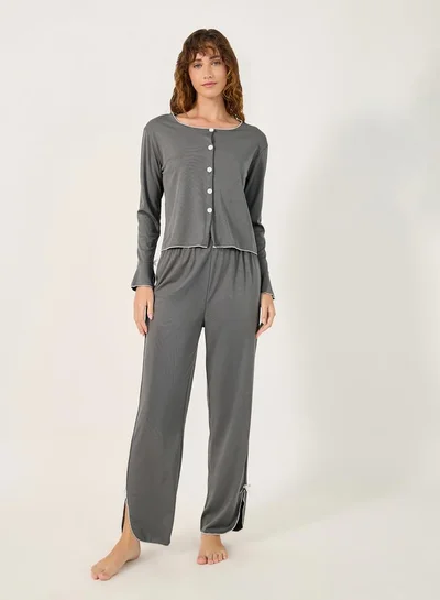 ستايلي طقم بيجامة نسائي بأزرار وربطة أمامية بحافة خس