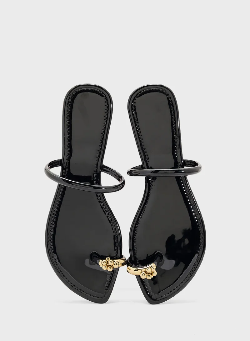 ELLA Minimal Flat Sandal