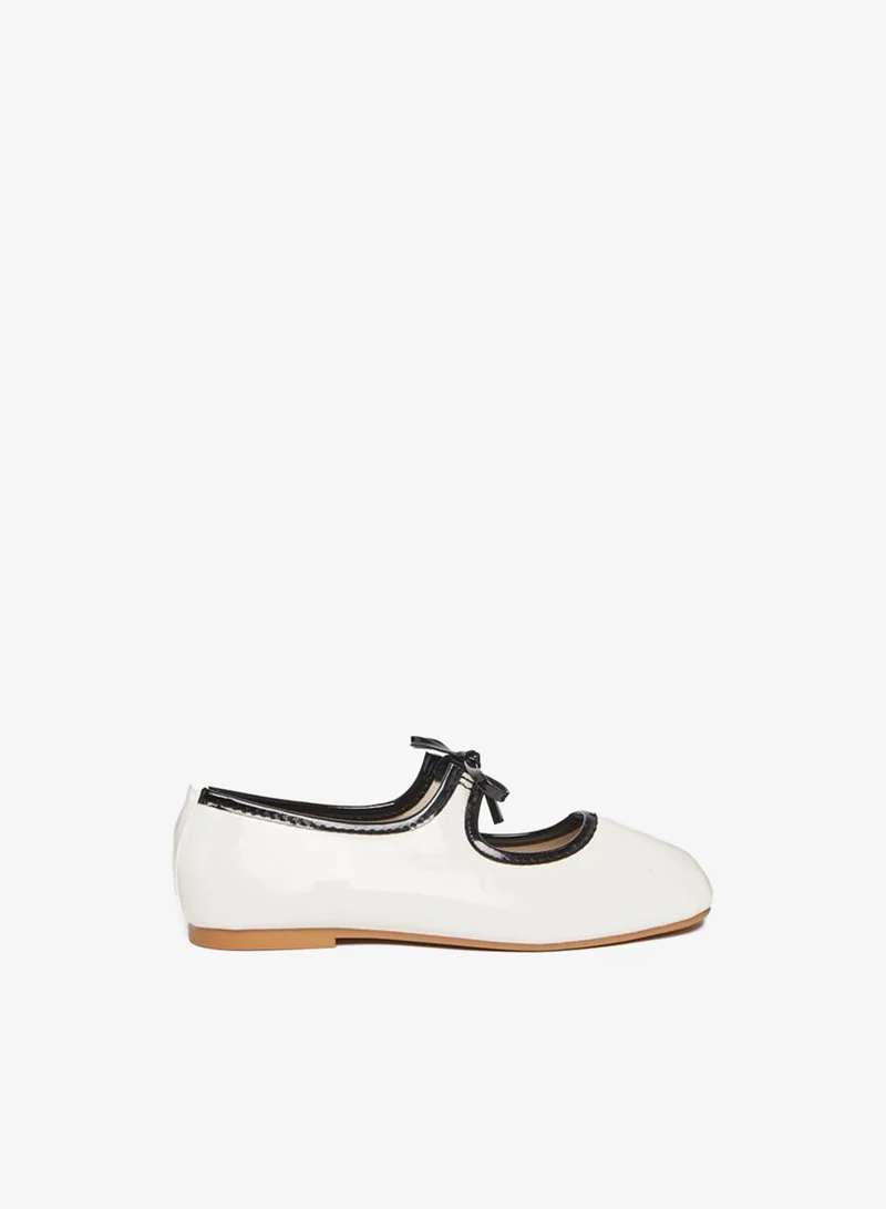 Styli Girl Nude Flat Ballerinas