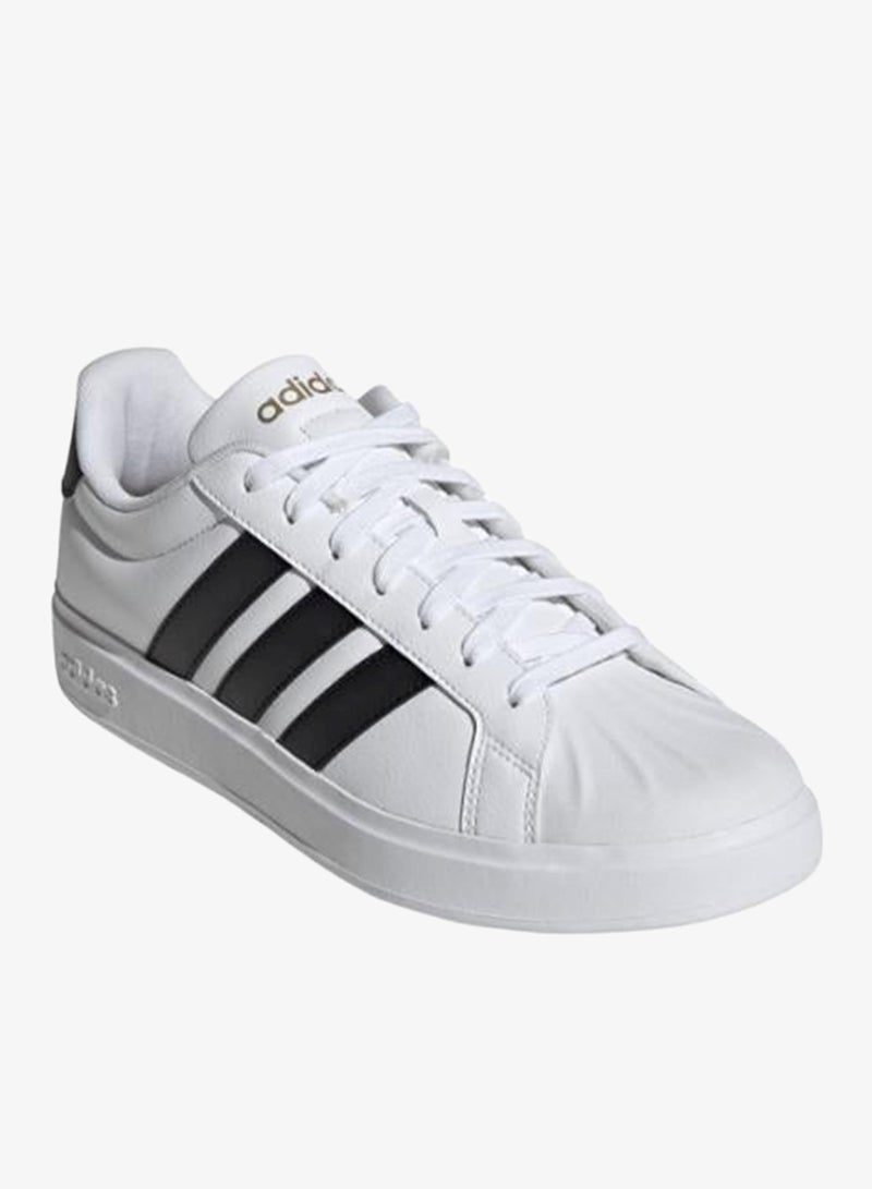 Adidas أحذية رياضية بيضاء للرجال من ستريت توك - Image 3