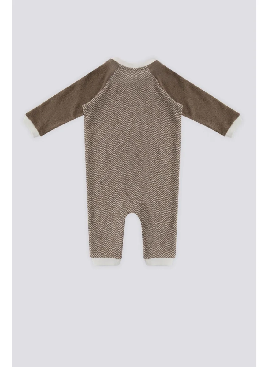 يو اس بولو اسن BASE. Polo Assn. Beige Snap Collar Baby Jumpsuit
