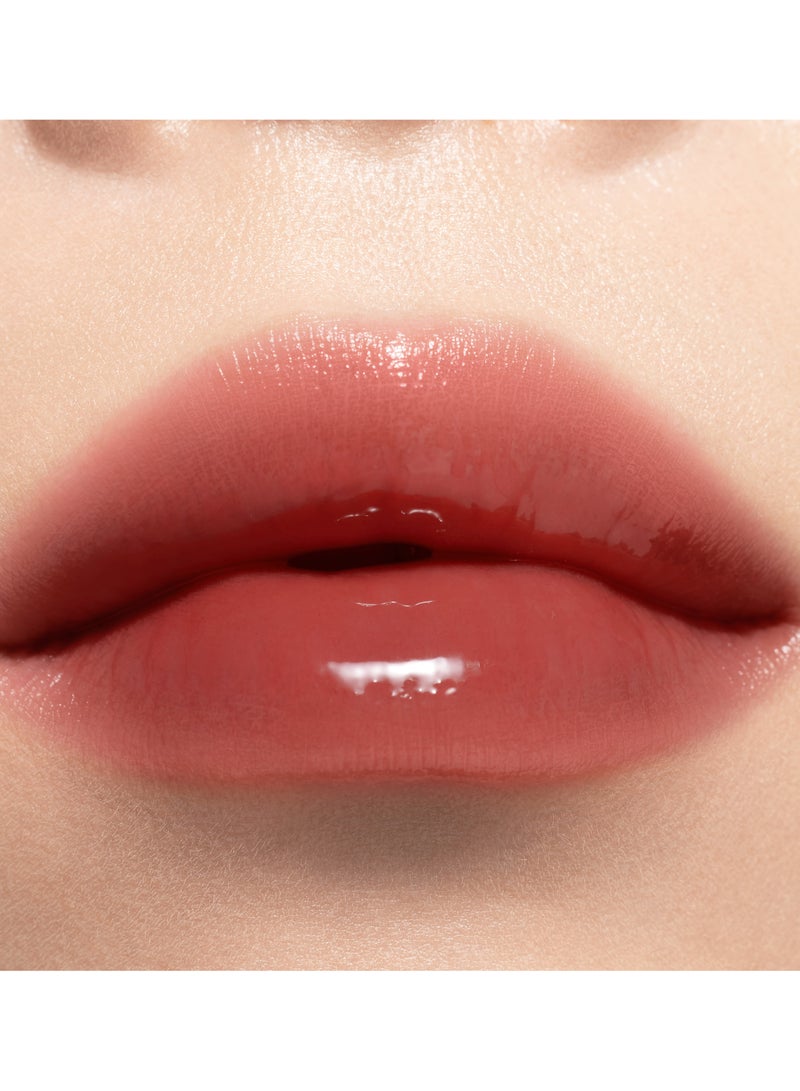 INTO YOU CC04 Peninsula Red Lip Gloss - Vibrant & Hydrating Lip Color for a Luminous Finish - Image 5