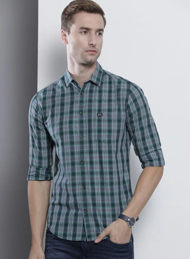 شركة المرآب الهندية Men Slim Fit Checkered Full Sleeves Spread Collar Casual Shirt