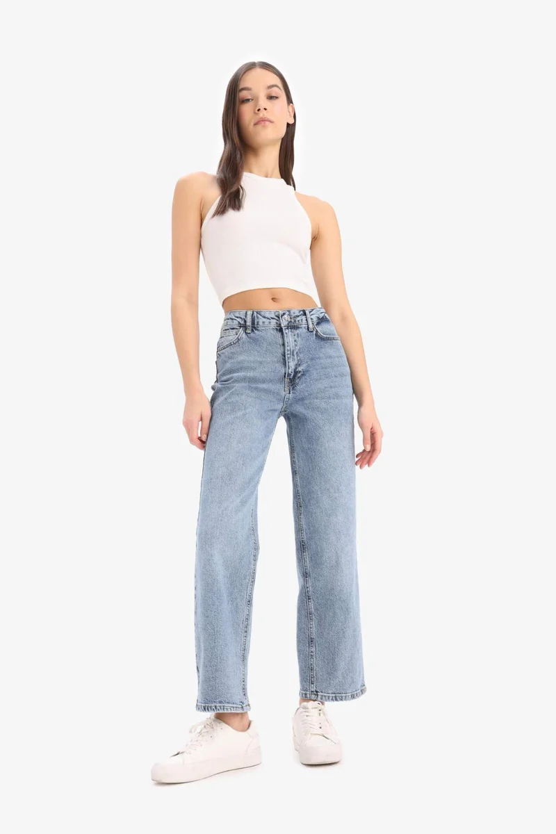 ديفاكتو Comfort Straight Fit High Waist Ankle Length Washed Jeans