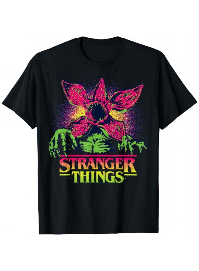 سترانجر ثينكينج **تيشرت مطبوع بطبعة Stranger Things - مقاسات متعددة، قماش قطني مطبوع، للمعجبين، للارتداء اليومي والعادي** - Image 1