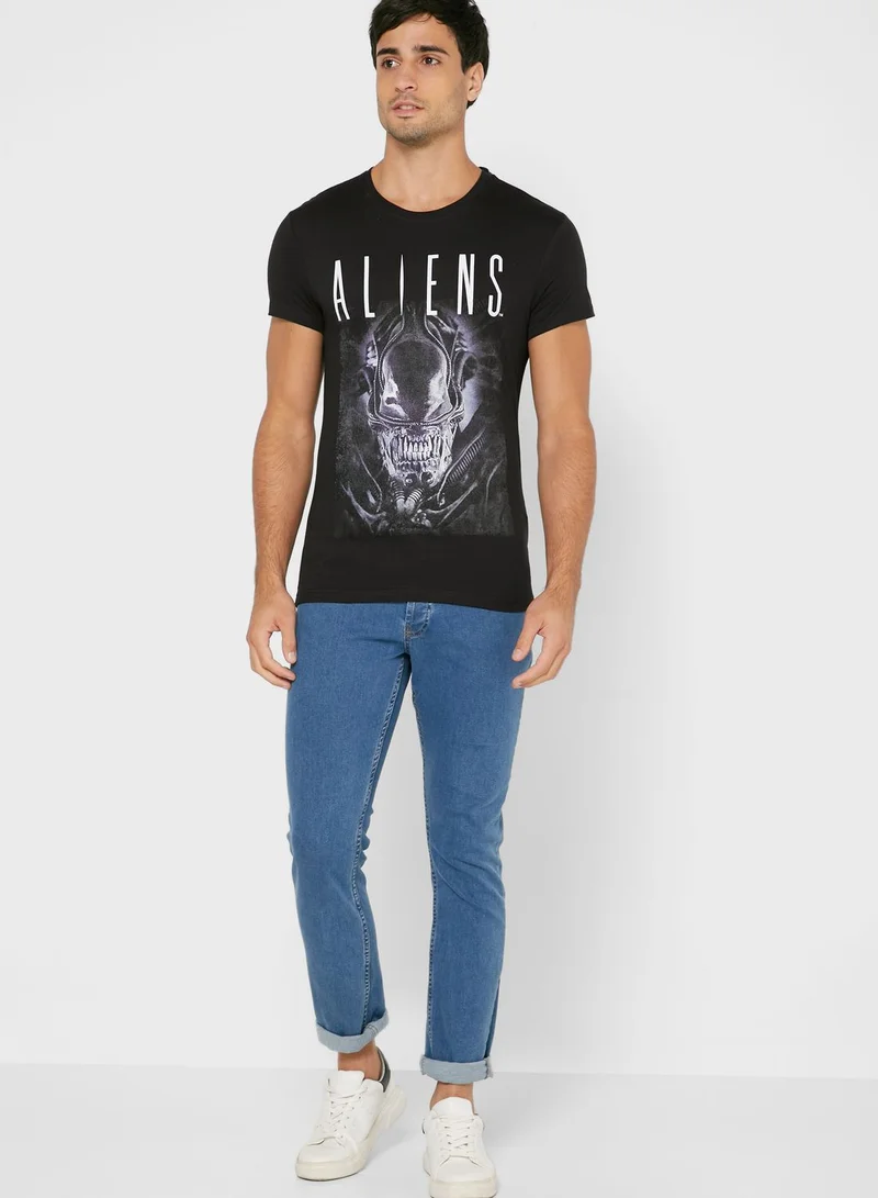 DIFUZED Aliens Crew Neck T-Shirt