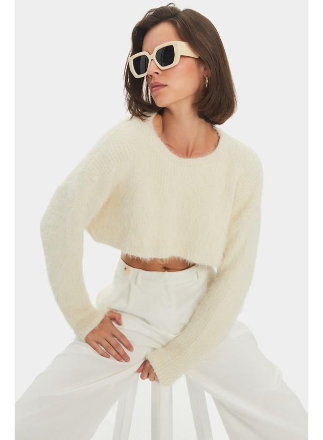 JUNE Women Crew Neck Crop Knitwear Sweater Beige - Image 3