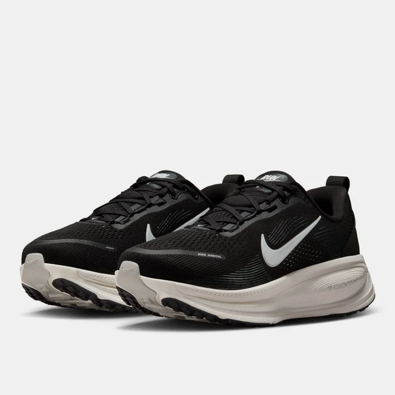 نايكي Women's Vomero 18 Road Running Shoes
