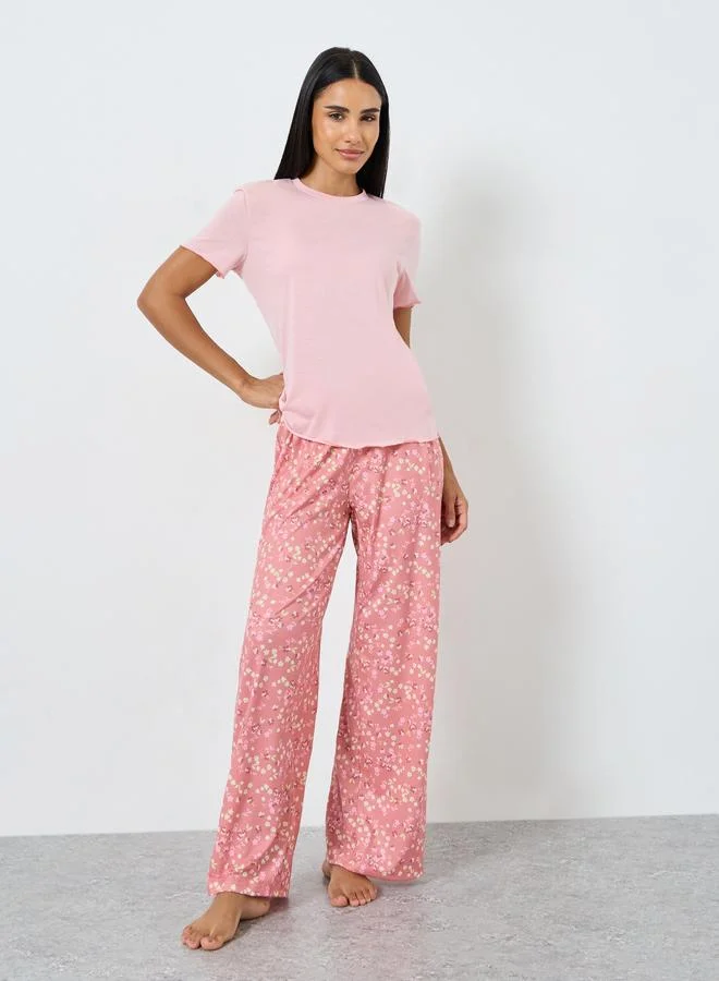 Styli Solid T-Shirt and Floral Pyjama Set