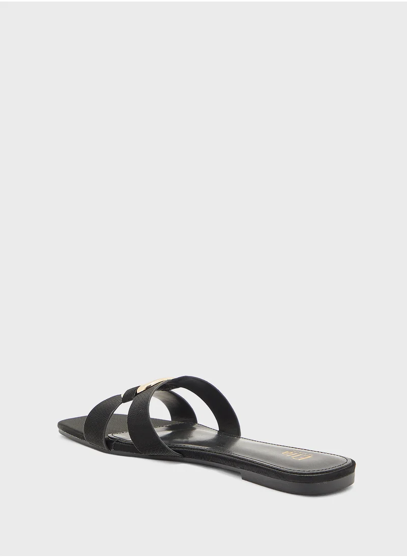 ايلا Chunky Trim Sandal