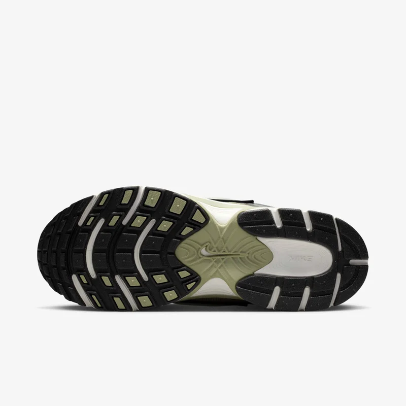 Nike Women's V5 RNR Shoes