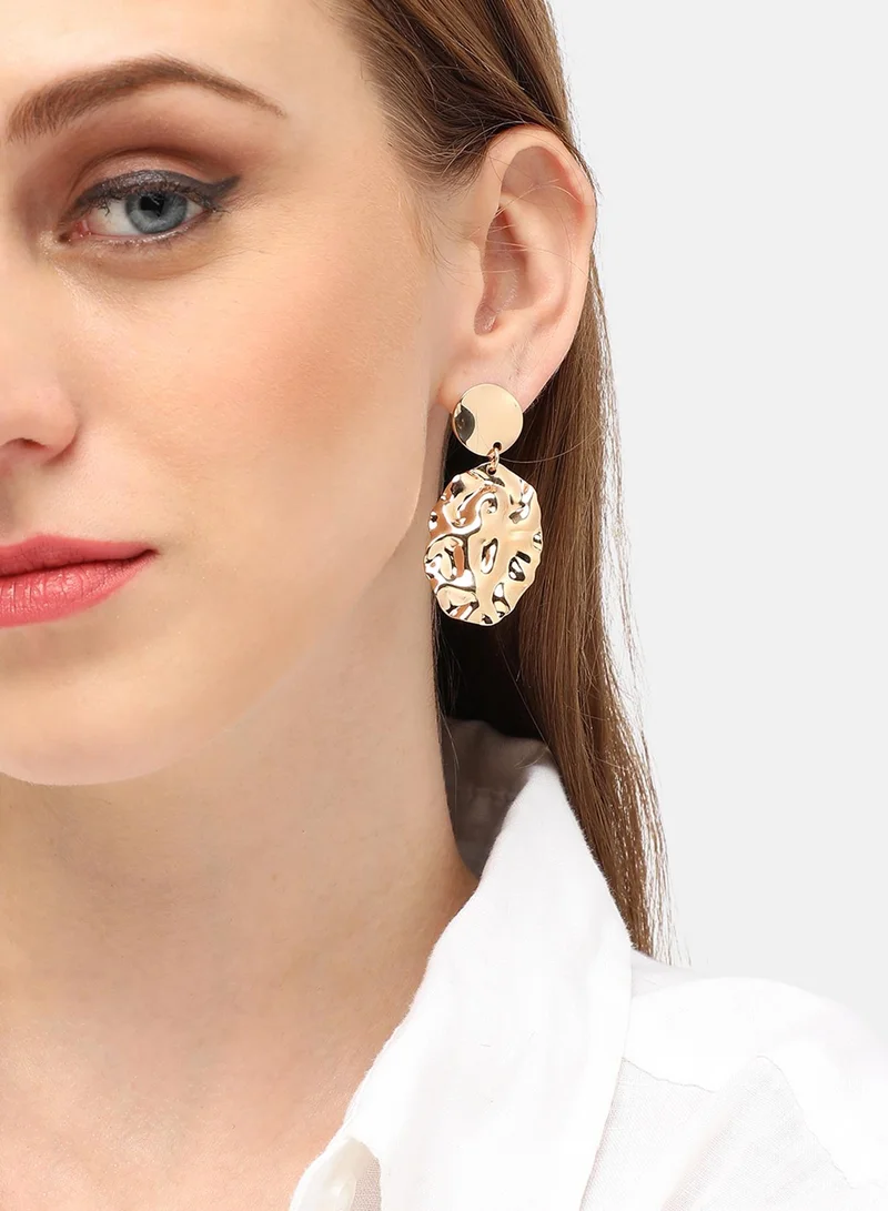 سوهي حلق مصمم للحفلات مطلي بالذهب