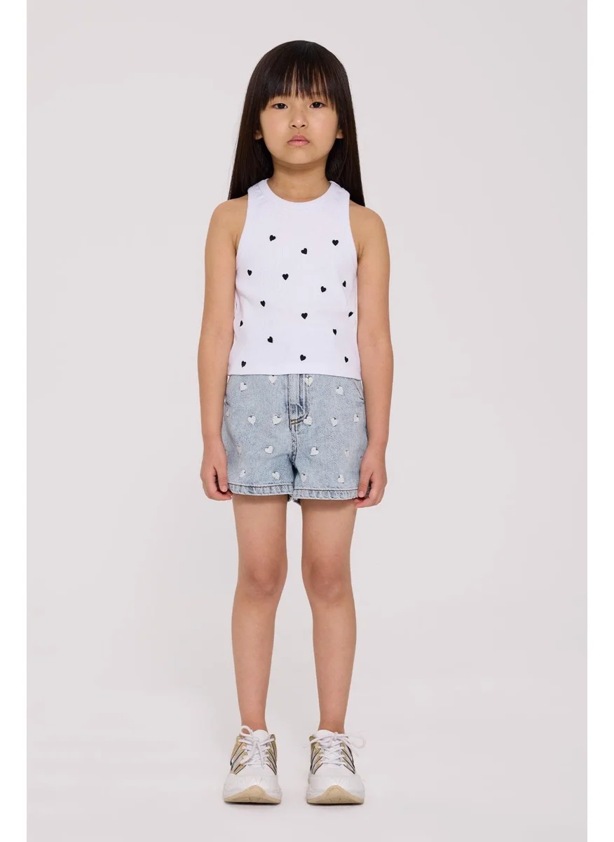 TYESS Bg Store Girl White T-shirt