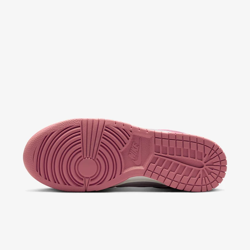 نايكي Women's Dunk Low Shoes