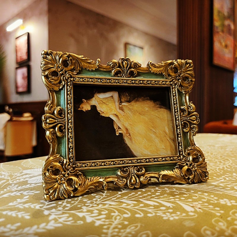 CISOO 2.5x3.5 Vintage Small Picture Frame  Antique Ornate Green and Gold Wallet Size Photo Frame  for Table Top and Wall Display  Decorative Floral Design Retro Home Decor  Photo Gallery Art - Image 3