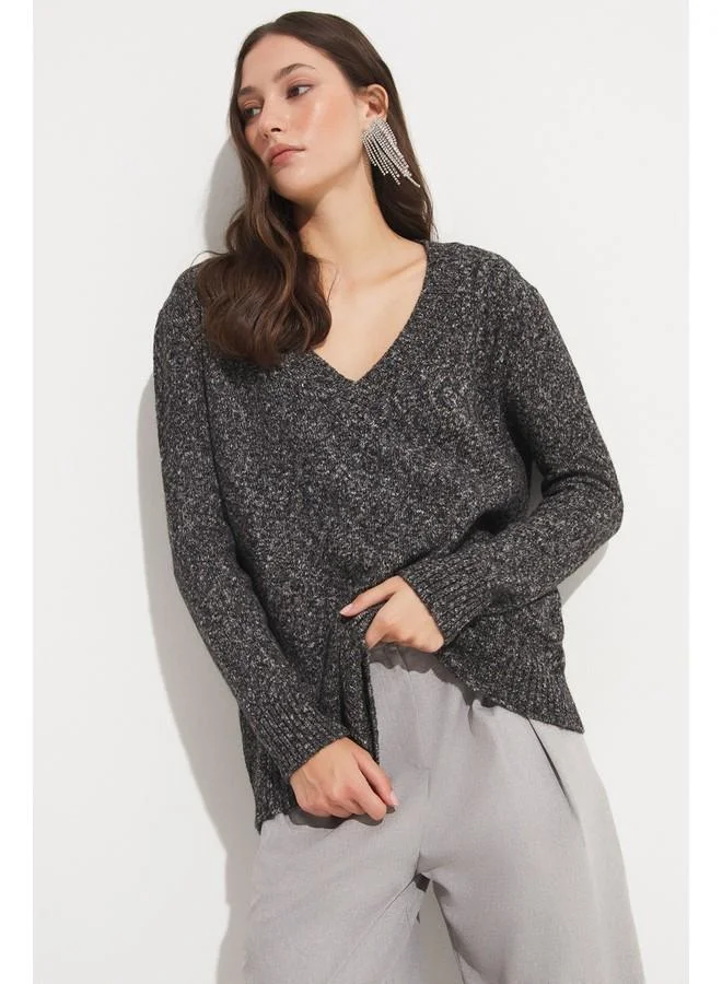 جون June Women Cotton Blend Wide Fit V-Neck Knitwear Sweater Anthracite