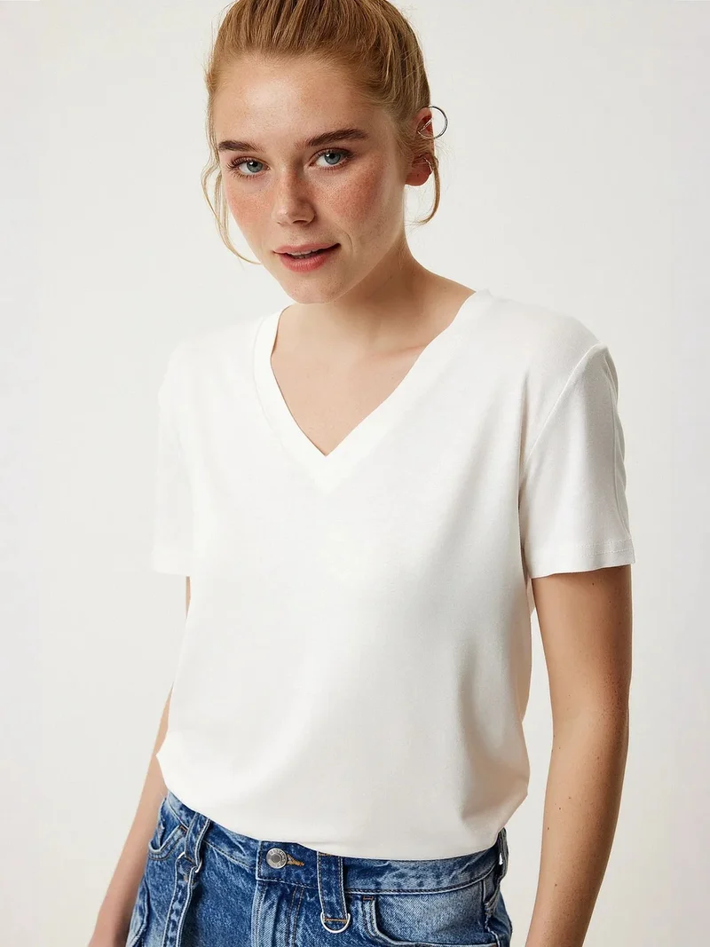 السعادة في إسطنبول ISTANBUL V-Neck Short Sleeve Plain T-Shirt