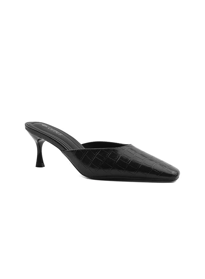 Cuple Heel Shoes – Sharp & Elegant