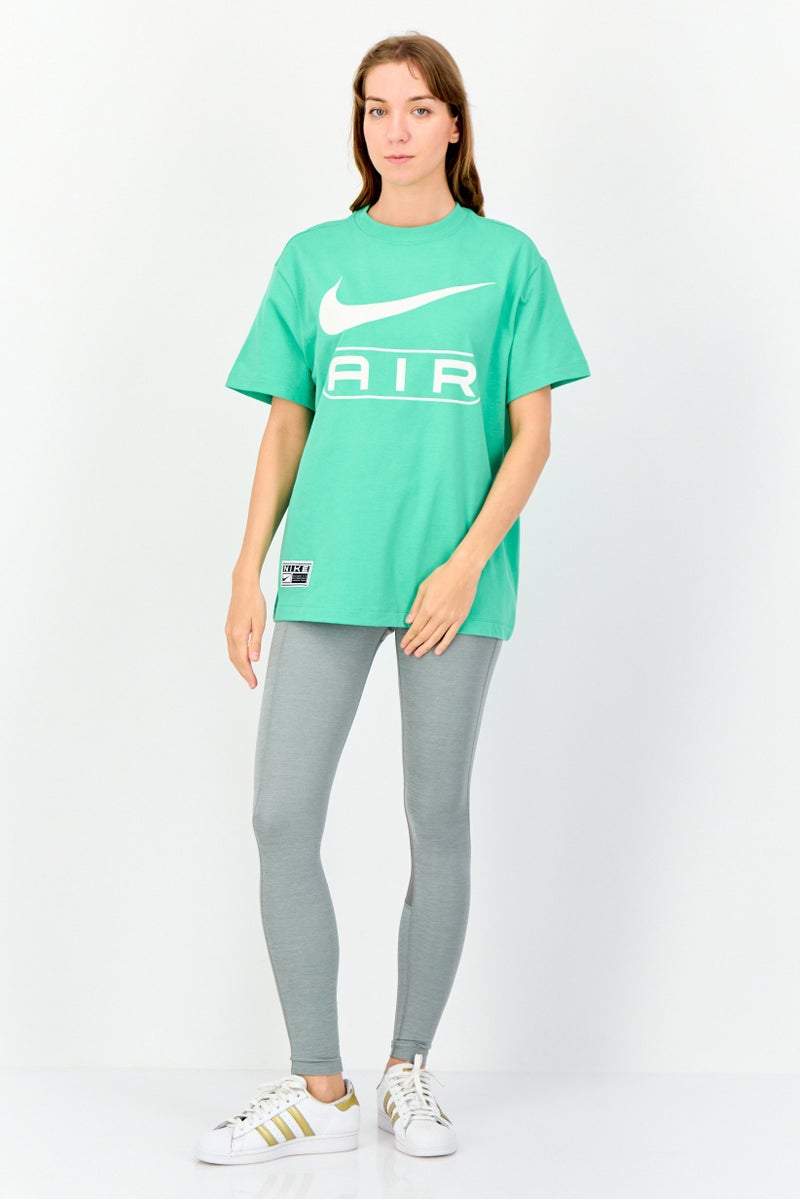 Nike تي شيرت نسائي فضفاض بأكمام قصيرة للخارج، أخضر - Image 4