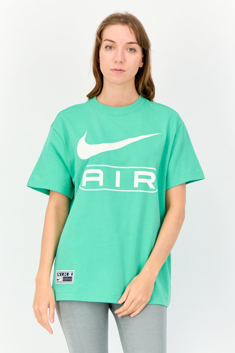 Nike تي شيرت نسائي فضفاض بأكمام قصيرة للخارج، أخضر - Image 1