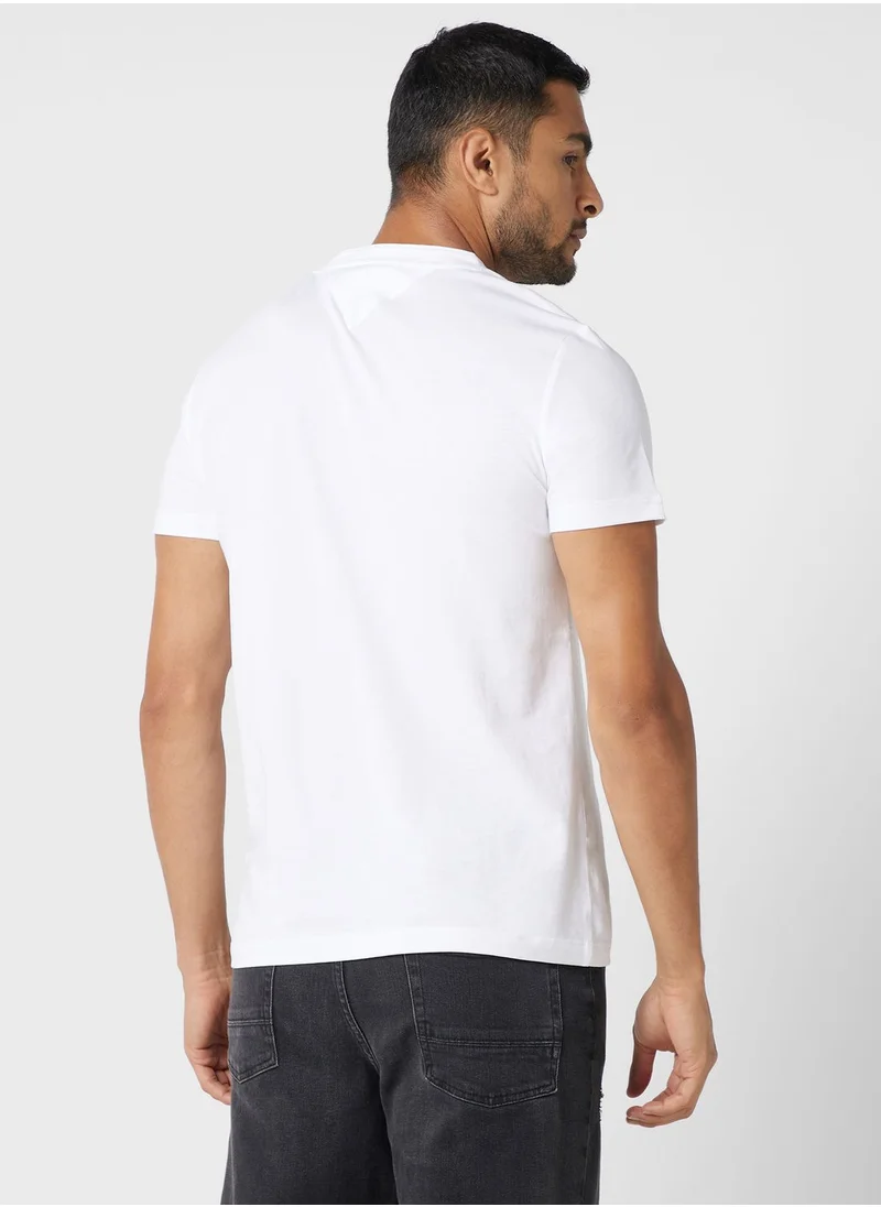 TOMMY HILFIGER Logo Crew Neck T-Shirt