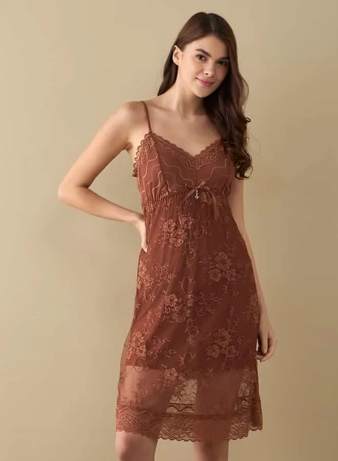 سبلاش فيڤ Lace Detail Slip Dress with Thongs