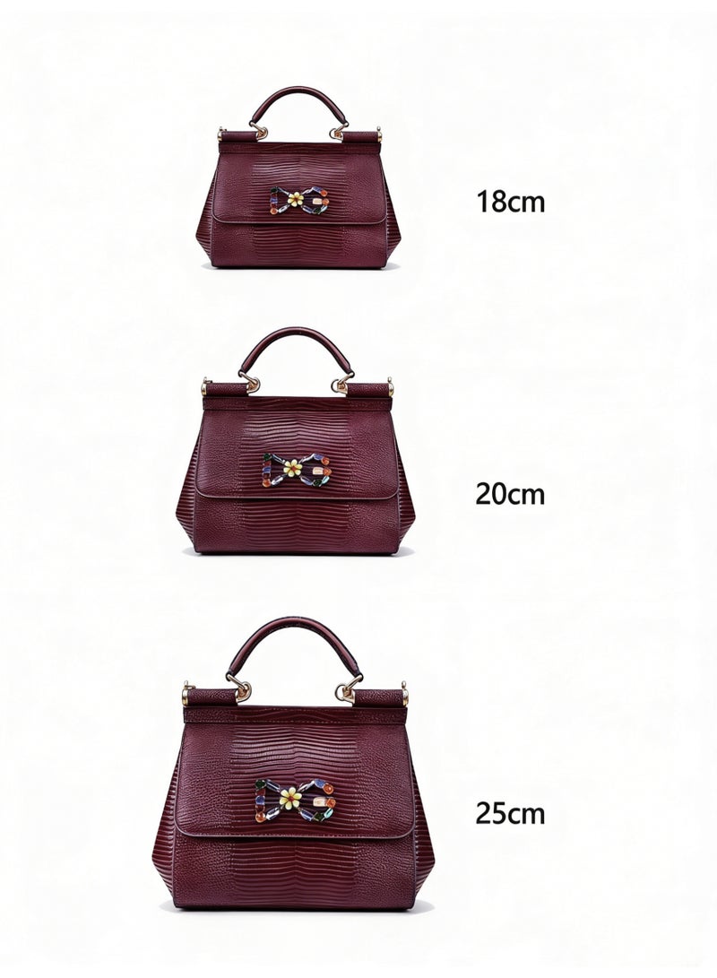 دي جي D&G DG BAG handbag, a luxurious women's handbag suitable for evening and formal occasions, paired with DG gold hardware logo and crocodile pattern - Image 4