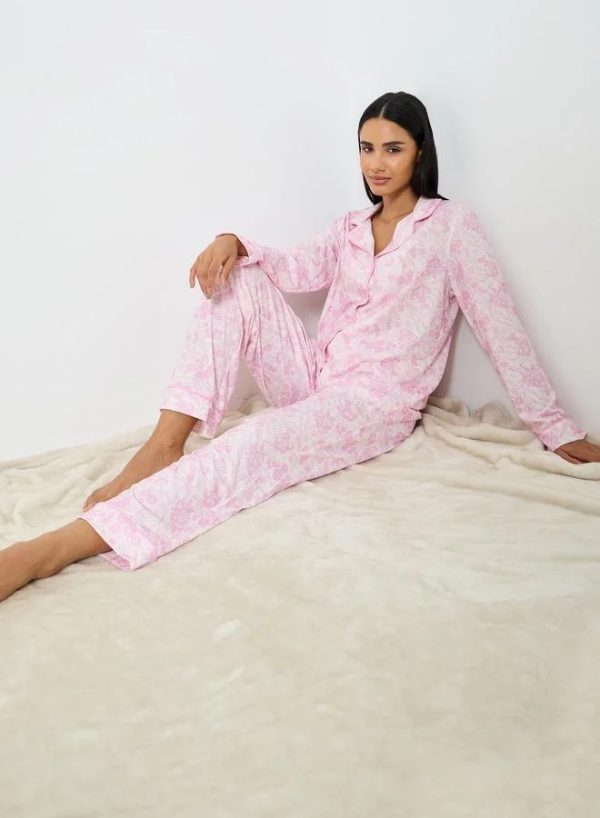 ستايلي طقم بيجامة قميص بأكمام طويلة وتفاصيل شريط زهور