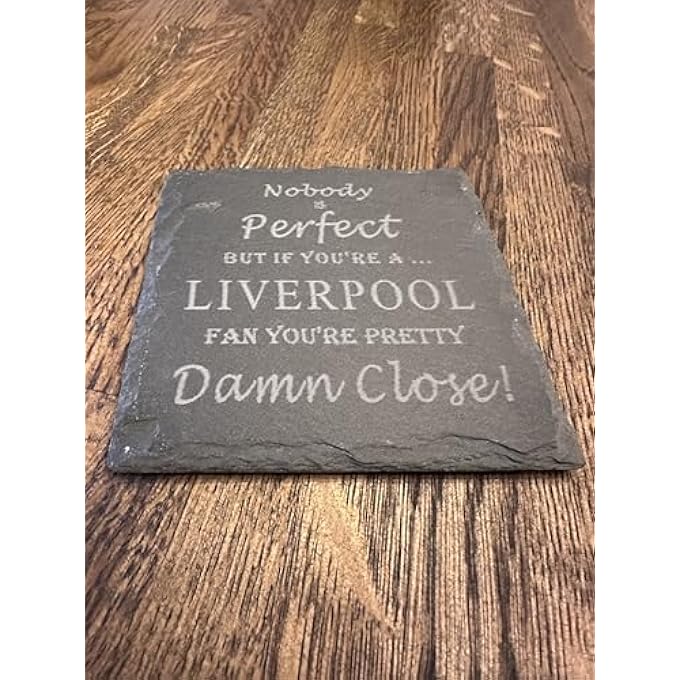 ريحني قاعدة أكواب مشجعي ليفربول لكرة القدم مقاس 10 × 10 سم من الأردواز - Image 1