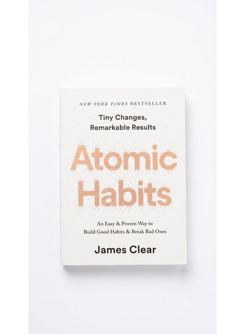 كتاب العادات الذرية Atomic Habits باللغة الانجليزية للمؤلف جيمس كلير كتب تطوير الذات وبناء السلوك وعلم النفس - Image 1