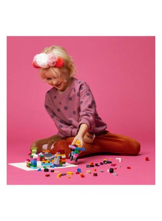 مجموعة لوح الأساس الأبيض 11026 من LEGO® Classic؛ لعب إبداعي بلا حدود لبناة LEGO ابتداءً من 4 سنوات (قطعة واحدة) - view 5