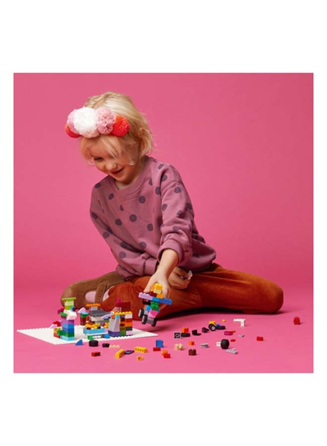 ليغو مجموعة لوح الأساس الأبيض 11026 من LEGO® Classic؛ لعب إبداعي بلا حدود لبناة LEGO ابتداءً من 4 سنوات (قطعة واحدة) - Image 5