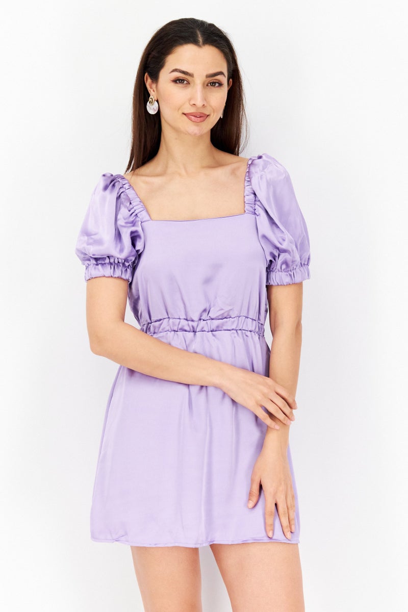 Flounce London فستان ميني ساتان بسيط للنساء، بنفسجي - Image 1