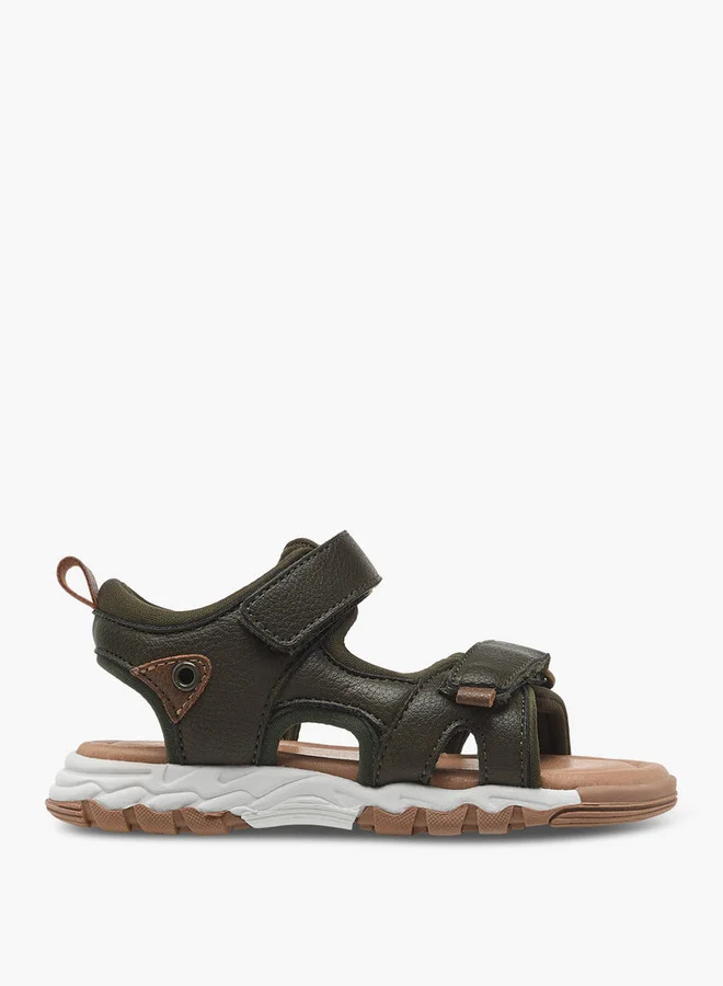 JUNIORS Boys Textured Floaters with Hook and Loop Closure